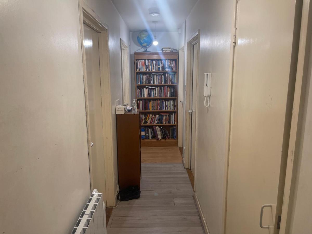 Wembley Serviced Apartment, 20mins From Central Hospedagem domiciliar *